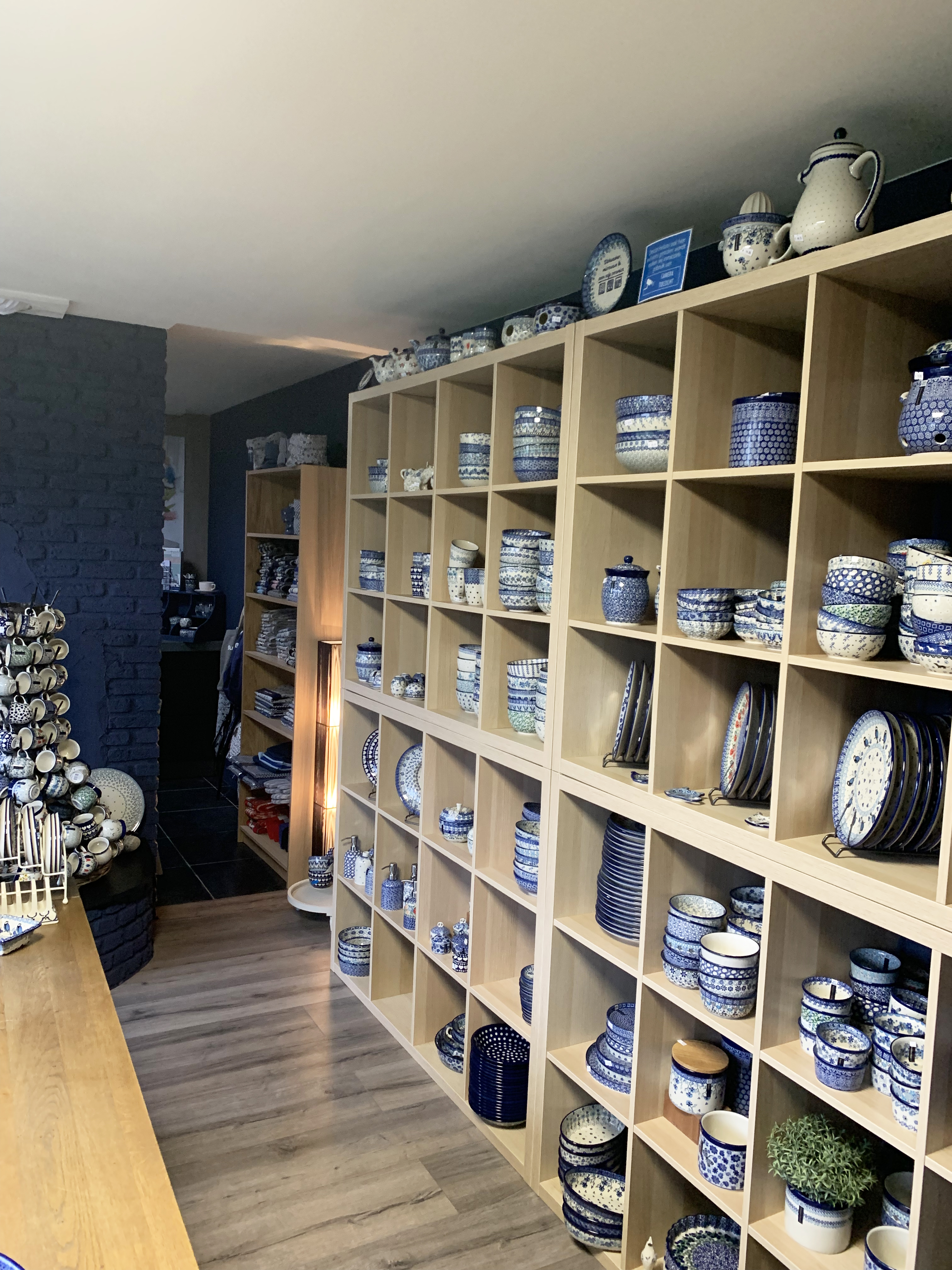 winkelimpressie shop wand